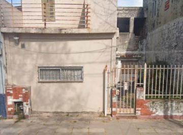 Casa de 5 ambientes, Saavedra · Casa de 169 m² con 4 Dorm. en Venta en Saavedra. Refaccionar o Demoler Para Desarrollo