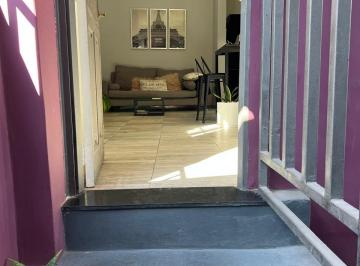 PH de 3 ambientes, Villa Devoto · Luminoso PH 1er Piso Escalera. Terraza Compartida con Departamento Pb