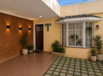 Casa de 3 ambientes, Floresta · Casa 3 Ambientes Mas Escritorio, Garage, Patio y Terraza