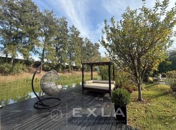 Casa · 300m² · 5 Ambientes · 1 Cochera · Casa en Venta en Barrancas del Lago, Nordelta, Tigre