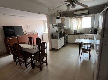 Casa de 7 ambientes, Berisso · Oportunidad! Casa en Venta Cerca del Bosque! Gran Potencial! 4 Dorm., Cochera y Parrilla!