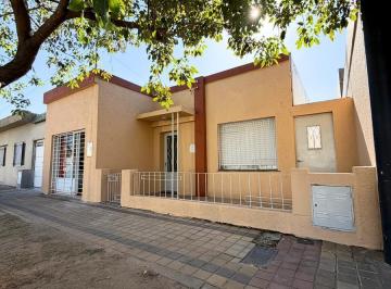 Casa · 100m² · 3 Ambientes · Casa en San Lorenzo