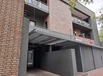 Departamento de 5 ambientes, Godoy Cruz · Departamento Beltran 225