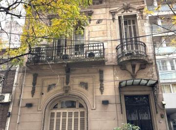 Casa · 410m² · 12 Ambientes · Casa en Venta Ideal Uso Institucional