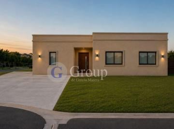 Casa · 143m² · 5 Ambientes · 1 Cochera · Casa Chalet en Venta en Santa Elisa, Pilar del Este, Pilar