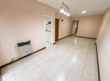 Departamento · 60m² · 3 Ambientes · Venta Departamento de 3 Ambientes en Wilde Centro