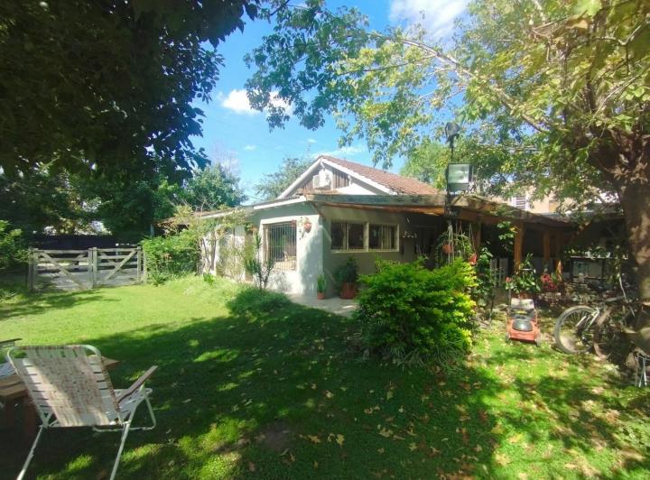 Casa · 145m² · 4 Ambientes · 1 Cochera