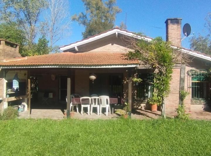 Casa · 122m² · 3 Ambientes · 2 Cocheras