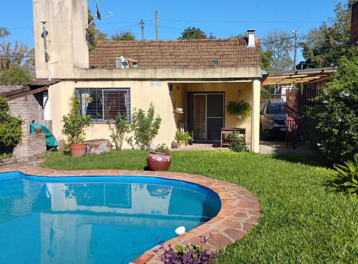 Casa · 85m² · 3 Ambientes · 3 Cocheras