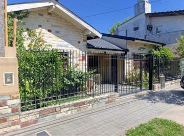 PH de 4 ambientes, Ituzaingó · Impecable PH de 4 Ambientes en Planta Baja - Sin Expensas - Ituzaingó Norte - Apto Crédito