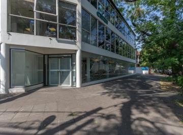 Local comercial · 220m² · 5 Ambientes · 2 Cocheras · Local en Alquiler Acassuso