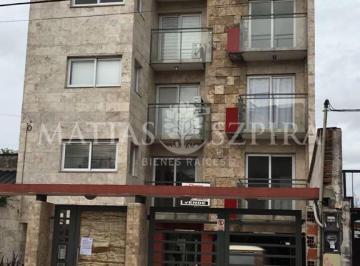 Departamento · 47m² · 2 Ambientes · 1 Cochera · Departamento en Moron