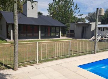 Casa · 59m² · 3 Ambientes · 3 Cocheras · Casa 3 Ambientes Venta Exaltación de La Cruz