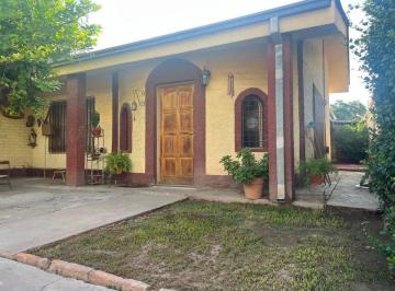 Casa · 127m² · 5 Ambientes · 1 Cochera · Venta Casa 3 Dorm. Godoy Cruz Mendoza