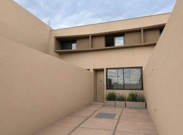 Departamento · 88m² · 4 Ambientes · 1 Cochera · Espectacular Dúplex en Venta Alto Maipú
