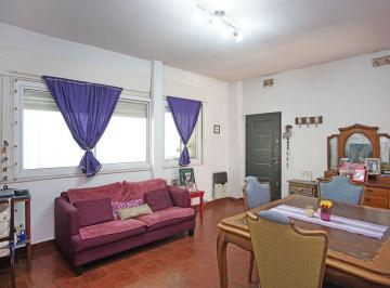PH · 84m² · 4 Ambientes · Venta PH de 4 Ambientes en Caballito "Apto Cred"