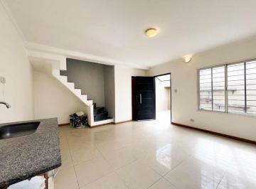 Casa · 46m² · 2 Ambientes · Dúplex 2 Ambientes en Venta en Adrogué