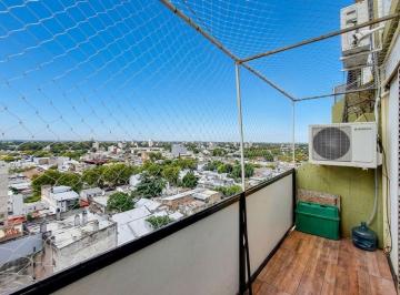 Departamento · 55m² · 3 Ambientes · 1 Cochera · Duplex de 2 Dorm. con Cochera en Alquiler