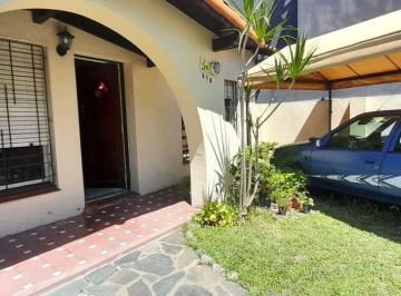 Casa · 55m² · 2 Ambientes · 1 Cochera · Venta Casa 2 Amb con Patio y Cochera Avellaneda