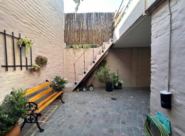Casa · 74m² · 3 Ambientes · Venta Dúplex 3 Amb, Apto Crédito, Malvinas