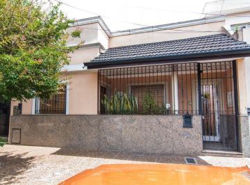 Casa · 174m² · 3 Ambientes · Hermosa Casa Multifamiliar 6amb en Venta S. Martín