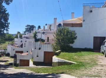 Departamento · 75m² · 4 Ambientes · 1 Cochera · Depto de 2 Dorm. y Terraza Villa del Lago