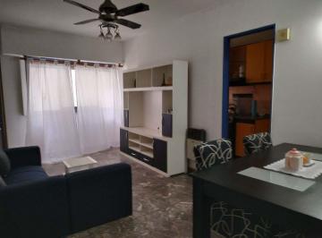 Departamento · 38m² · 2 Ambientes · Depto 2 Amb. Contrafrente/plaza Irlanda. Caballito