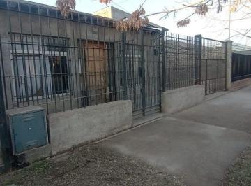 Casa · 130m² · 4 Ambientes · 1 Cochera · Casa en Venta Financiada (4 Ambientes) Lujan de Cuyo