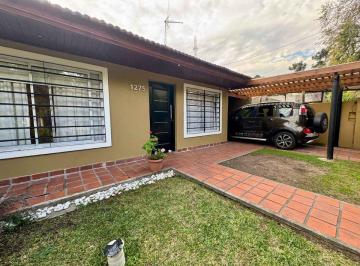 Casa · 95m² · 5 Ambientes · 1 Cochera · Casa Apto Credito Hipotecario Cerca Acceso Oeste