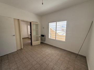 Departamento · 51m² · 4 Ambientes · Venta Departamento en Planta Alta 2 Dorm.