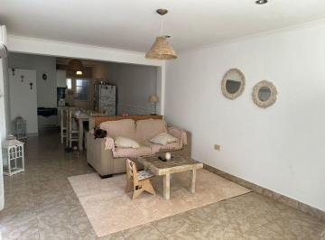 Casa · 134m² · 4 Ambientes · 1 Cochera · Venta Casa 3 Dorm. en Planta Baja