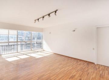 Departamento · 92m² · 4 Ambientes · Venta Recoleta Tres Ambientes Piso Alto Luminoso