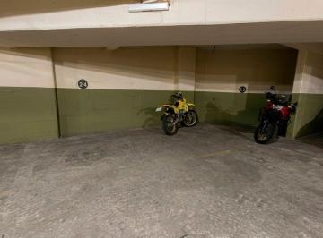 Garage · 10m² · Venta Pack Cocheras Fija Cubiertas 10 m² - Abasto