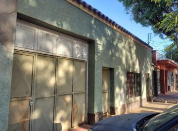 Casa · 110m² · 5 Ambientes · 1 Cochera · Casa 4ta Sección Terreno 284 m² a Restaurar
