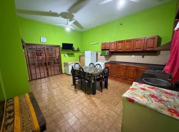 Casa · 115m² · 4 Ambientes · 2 Cocheras · Venta Casa 4 Amb con Cochera, Jardin y Pileta