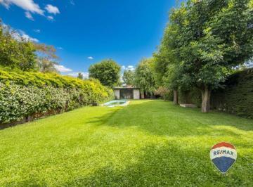 Casa · 230m² · 6 Ambientes · 3 Cocheras · Casa en Venta City Bell