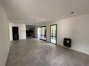 Casa · 90m² · 4 Ambientes · 2 Cocheras · Venta Casa en City Bell