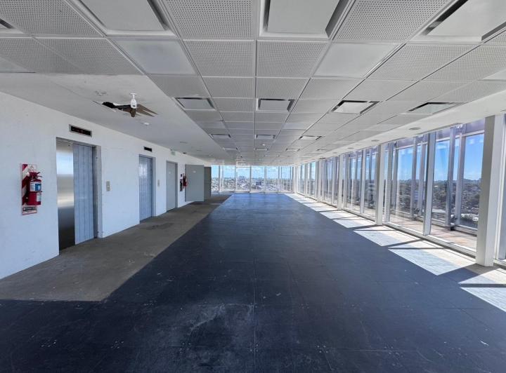 Oficina comercial · 345m² · 1 Ambiente · 5 Cocheras