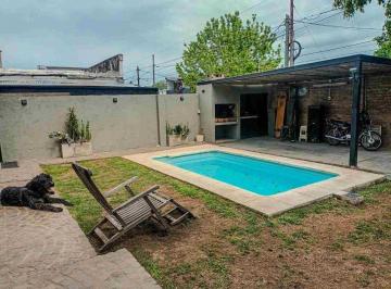Casa · 103m² · 5 Ambientes · 1 Cochera · Venta Casa 5amb Jardin - Apto Credito - Tigre