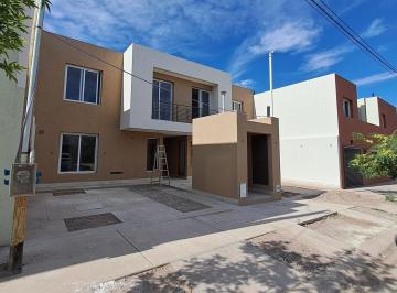 Departamento · 81m² · 4 Ambientes · 1 Cochera · Venta - Duplex 2 Dorm. - B° Privado Rincon Veneto
