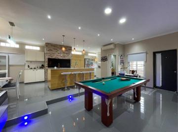 Casa · 430m² · 5 Ambientes · 1 Cochera · Venta Casa 3 Amb + Depto + Galpón en José C. Paz