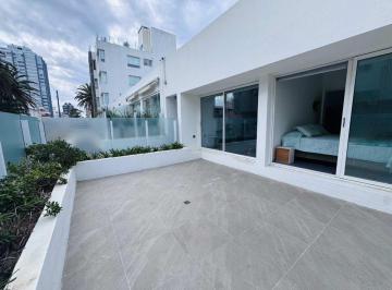 Departamento · 32m² · 2 Ambientes · 1 Cochera · Apto en Alquiler Anual 1 Dormitorio Punta del Este