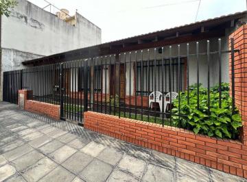 Casa · 157m² · 4 Ambientes · 1 Cochera · Venta Casa 4 Ambientes San Justo