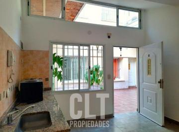Departamento de 2 ambientes, Floresta · 2 Amb Chico Tipo PH (Ideal Pers. Sola) - Floresta