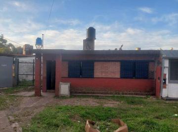 Casa · 55m² · 3 Ambientes · 1 Cochera · Casa de 2 Dorm y Cochera en Ciudadela Norte