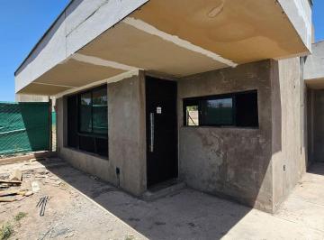 Casa · 75m² · 4 Ambientes · 1 Cochera · Venta Casa en Constr5ucción Al 87% en Maipú