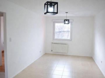 Departamento · 56m² · 3 Ambientes · Departamento de 2 Dorm. a Pasos del Centro