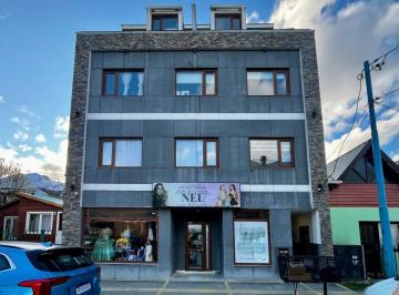 Departamento · 99m² · 4 Ambientes · Oportunidad Ushuaia, 2 Dptos, Piso Completo. 99 m²