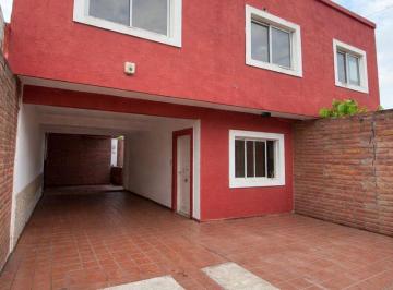 PH · 140m² · 4 Ambientes · 2 Cocheras · Vendo Duplex 3 Habitaciones Barrio Cerro Las Rosas