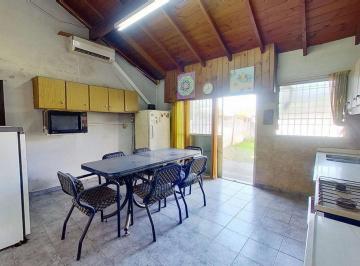 Casa · 120m² · 4 Ambientes · 1 Cochera · Venta Casa Los Polvorines 2 Plantas Jardin Cochera